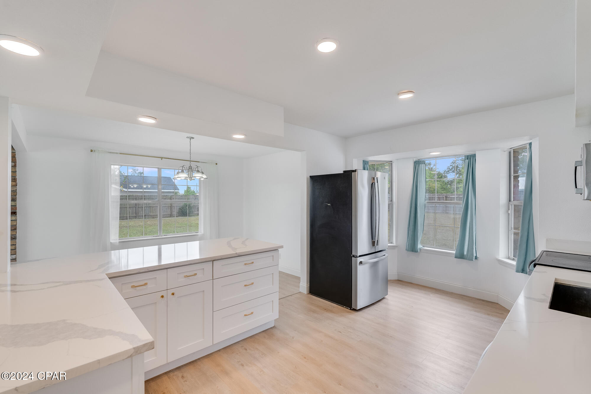 Image 11 For 7439 Oak Ridge Drive