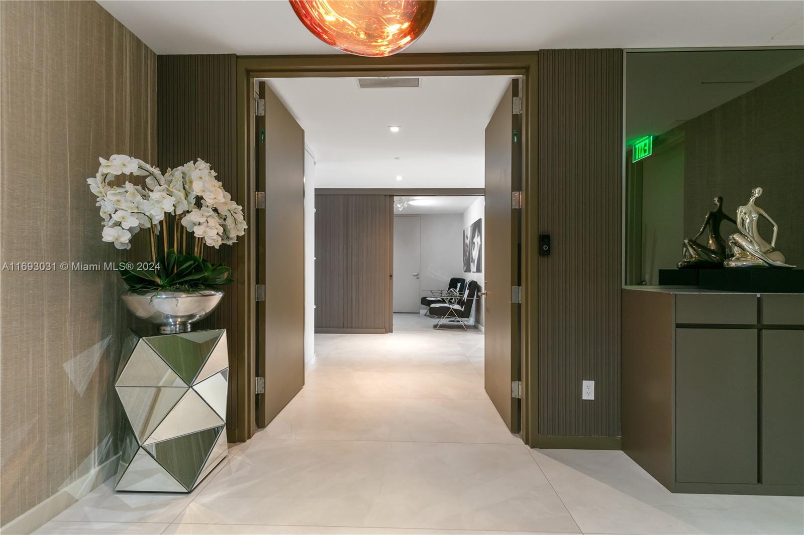 Condo for Sale in Sunny Isles Beach, FL