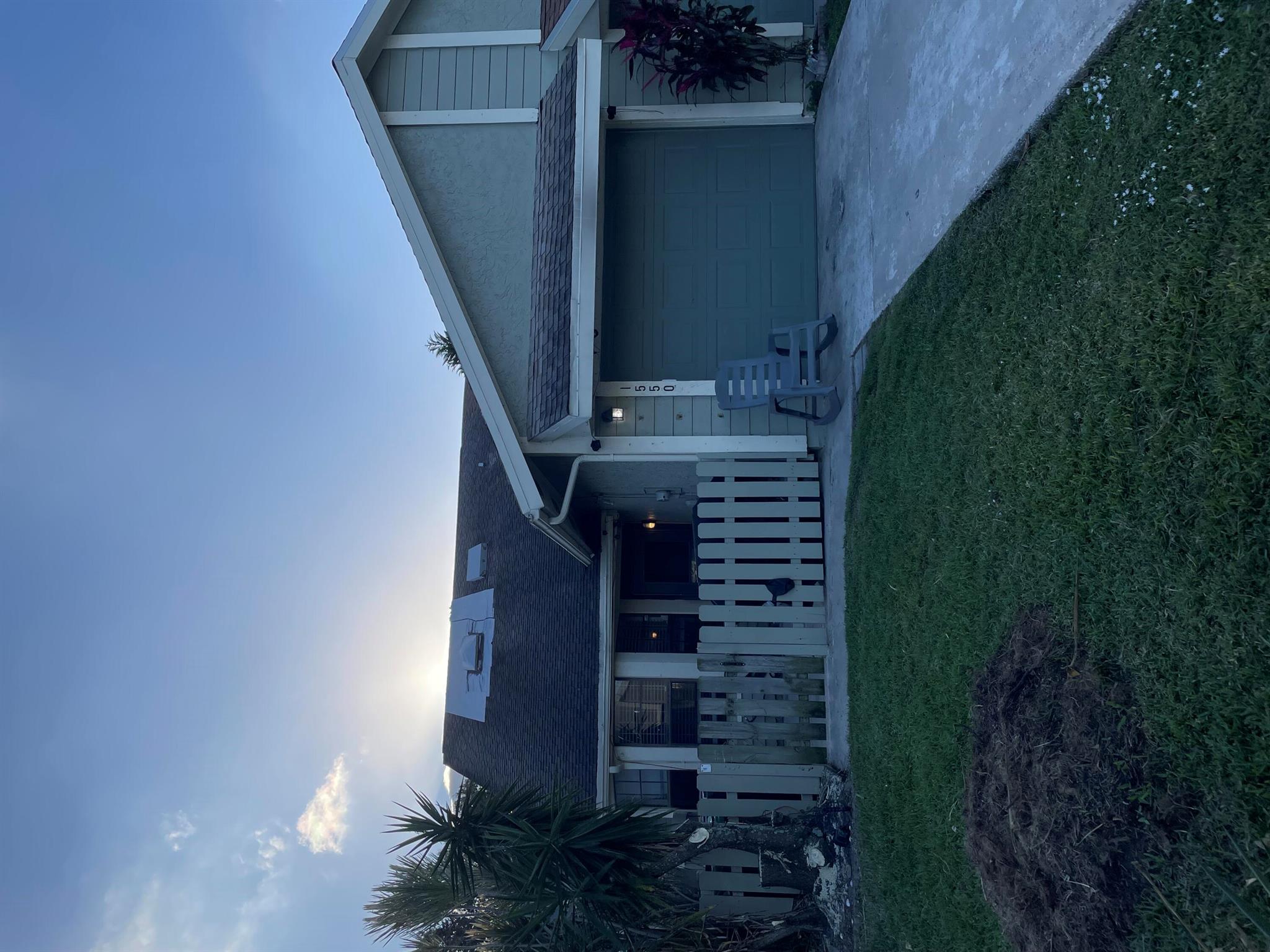 Homes for sale in Port St. Lucie, FL | 1550 Se Hatfield Ct, Port St. Lucie, FL 34952 | MLS# R11038053