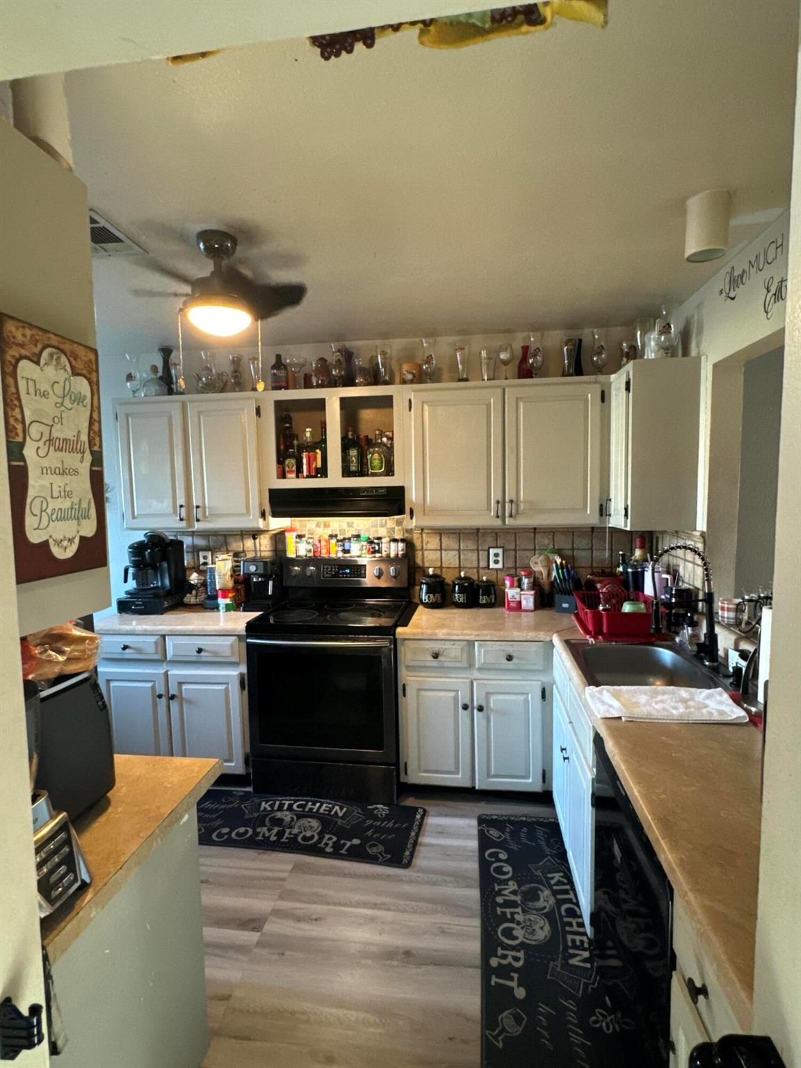 Homes for sale in Port St. Lucie, FL | 1550 Se Hatfield Ct, Port St. Lucie, FL 34952 | MLS# R11038053