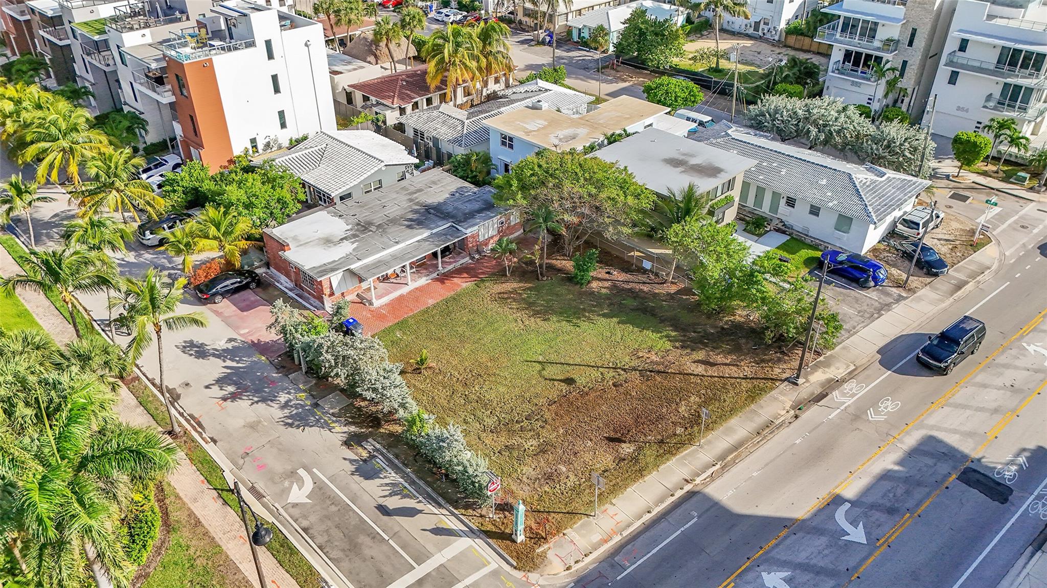 356 Balboa St, Hollywood, FL 33019