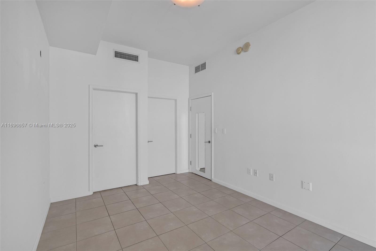 7930 East Dr #1107, North Bay Village FL 33141