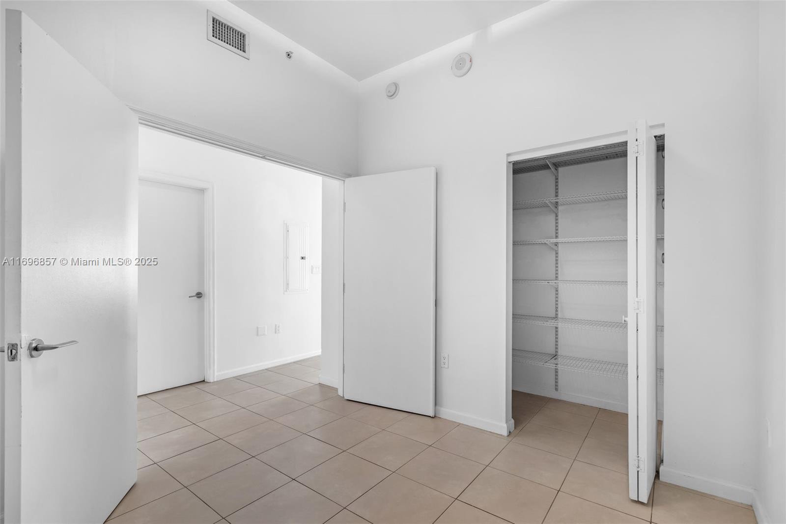 7930 East Dr #1107, North Bay Village FL 33141