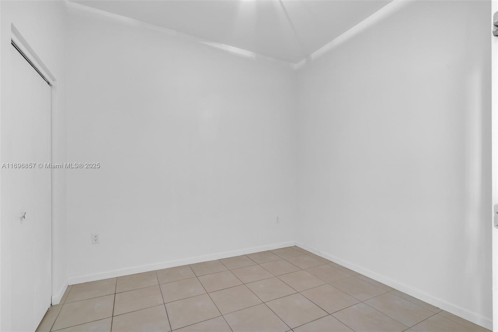 7930 East Dr #1107, North Bay Village FL 33141