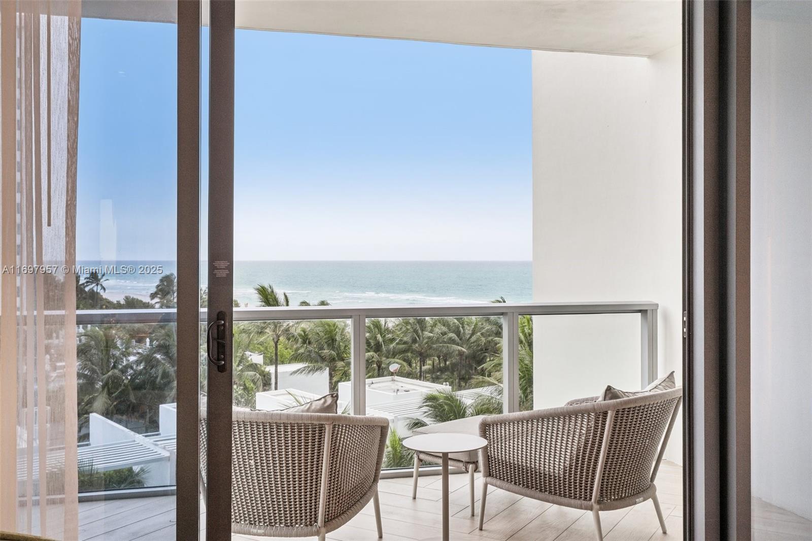 Condo for Sale in Miami Beach, FL