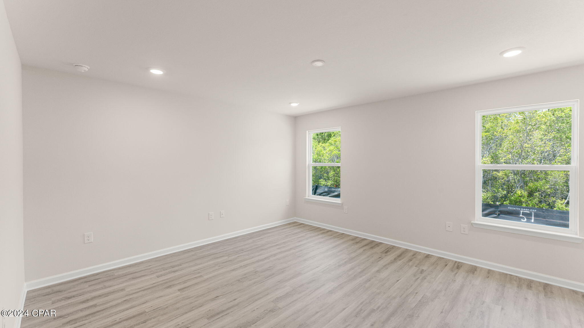 Image 18 For 286 Cades Court
