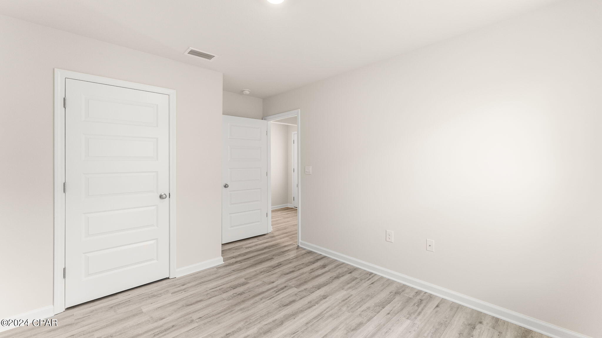 Image 8 For 286 Cades Court