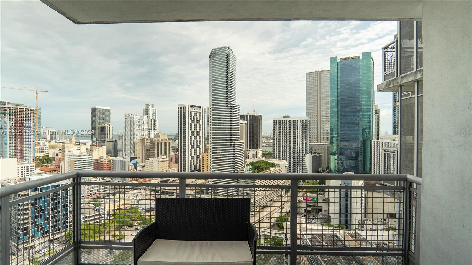 350 S Miami Ave #2905, Miami FL 33130