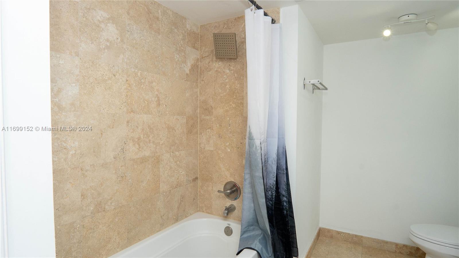 350 S Miami Ave #2905, Miami FL 33130