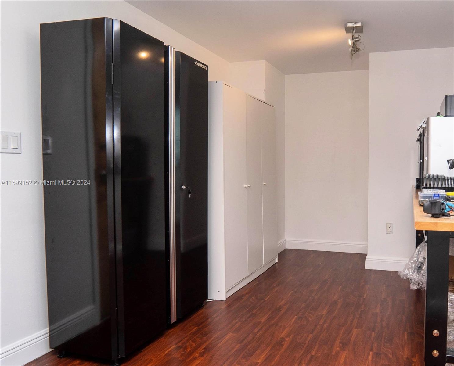 350 S Miami Ave #2905, Miami FL 33130