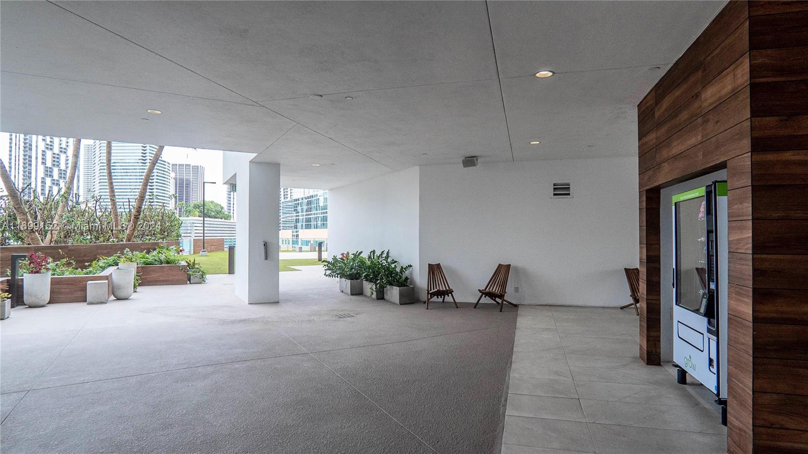350 S Miami Ave #2905, Miami FL 33130