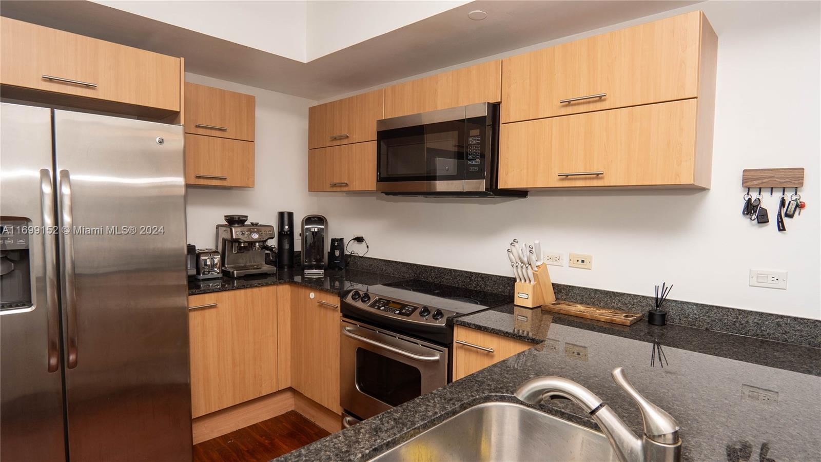 350 S Miami Ave #2905, Miami FL 33130