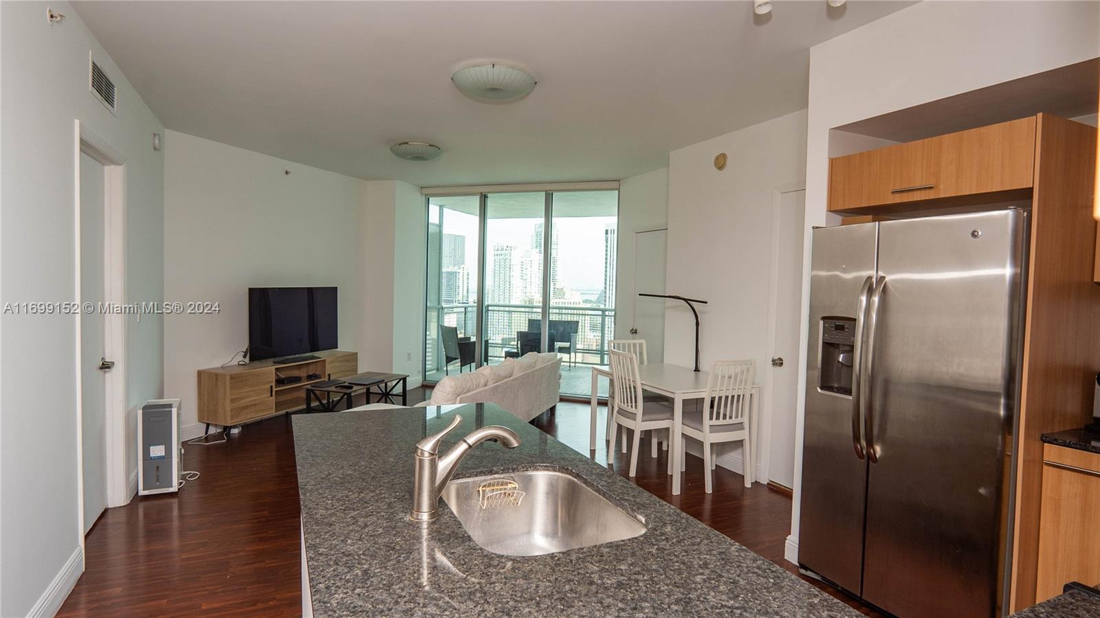 350 S Miami Ave #2905, Miami FL 33130