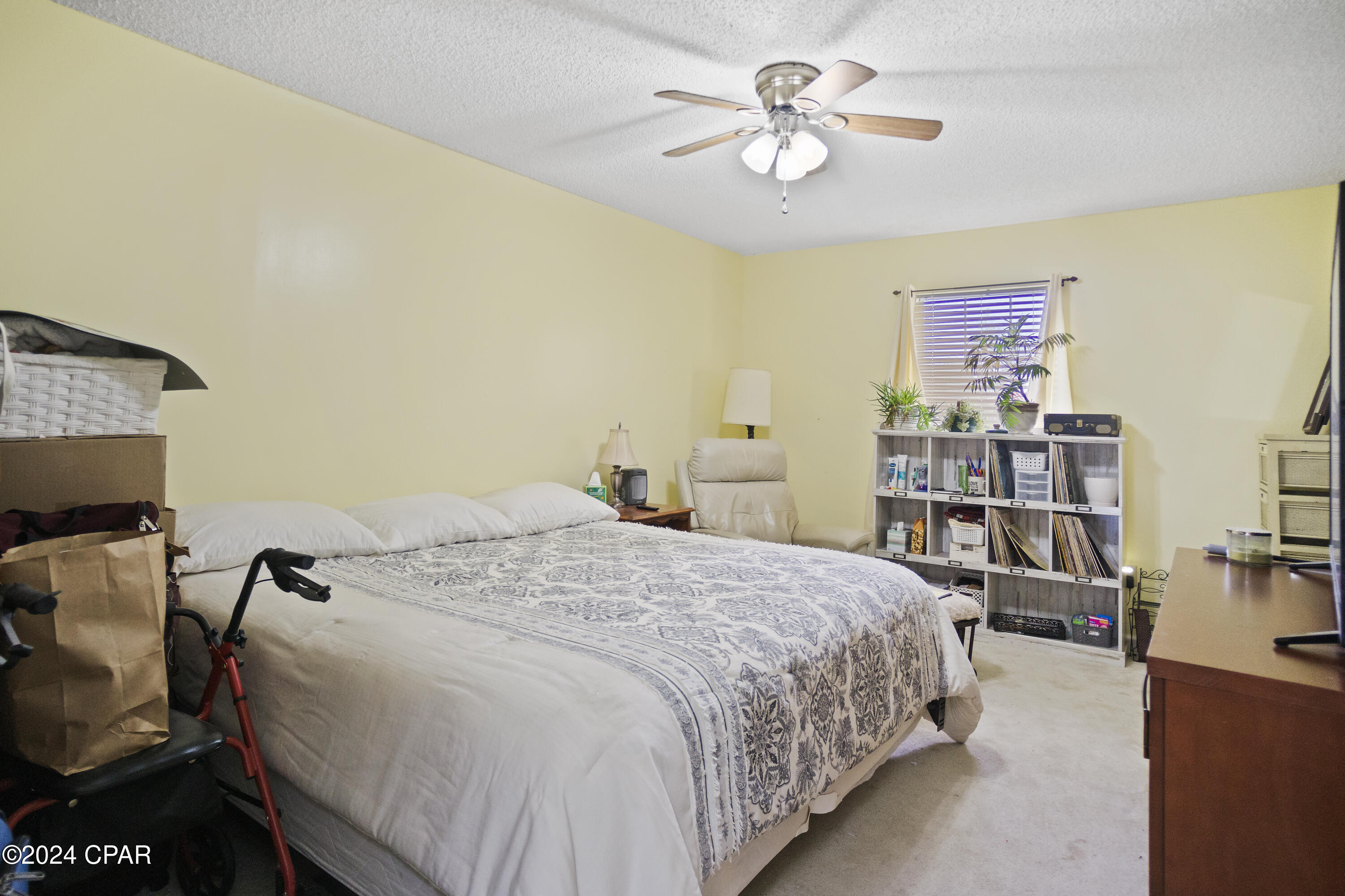 Image 22 For 18496 Live Oak Lane