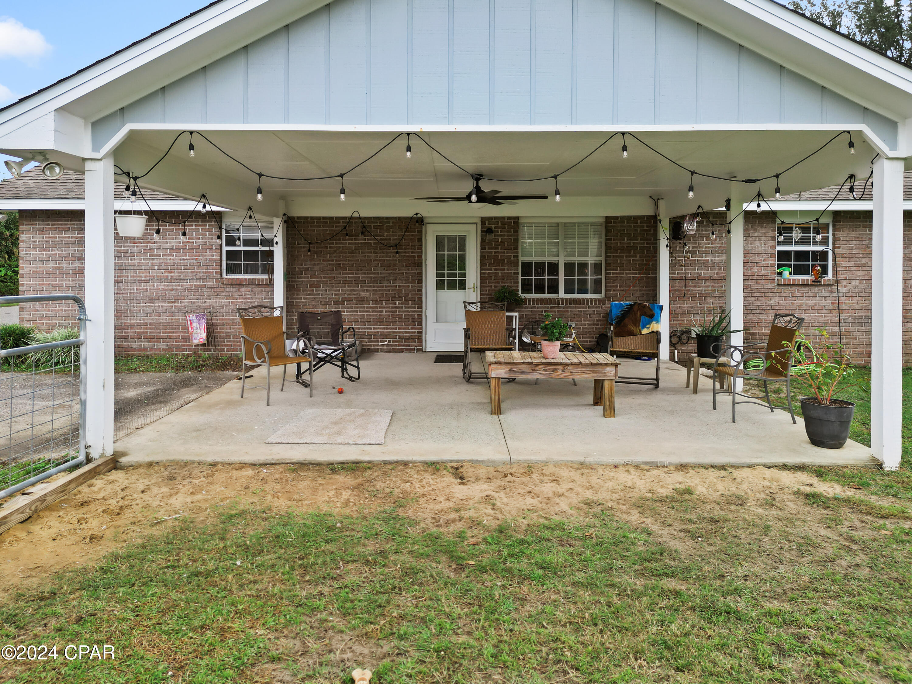 Image 7 For 18496 Live Oak Lane