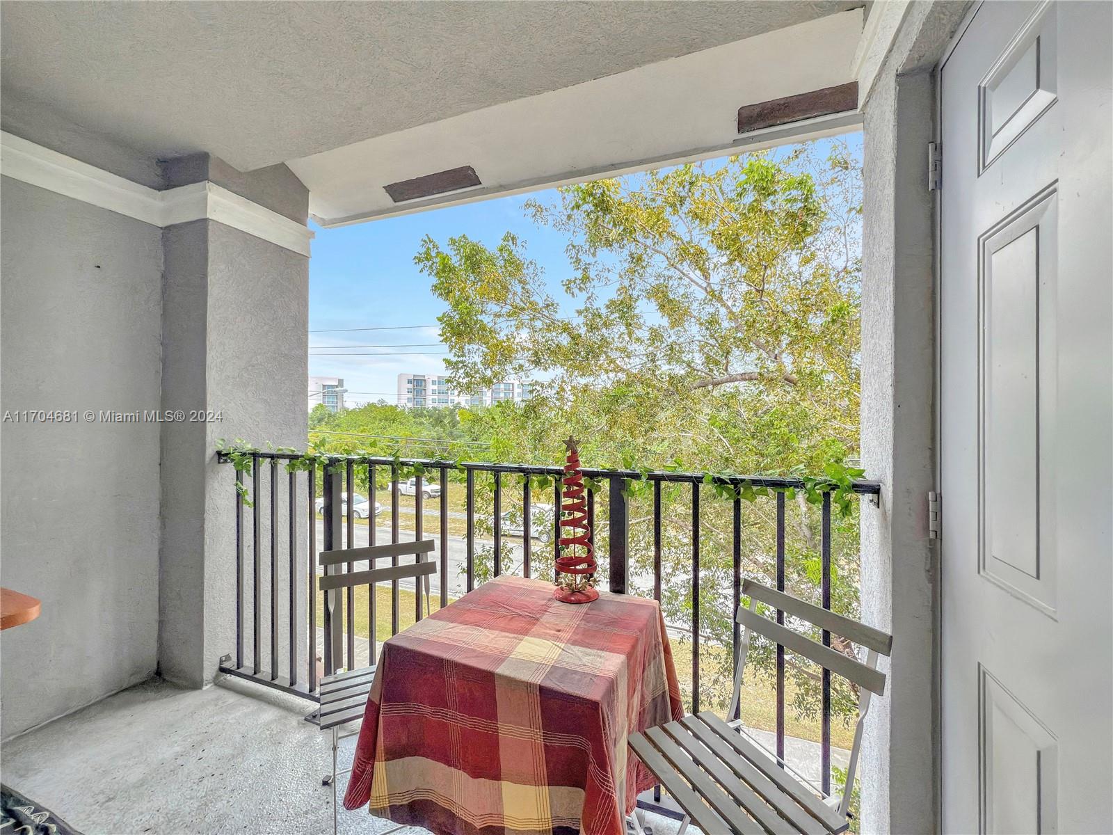15400 SW 284th St 1311