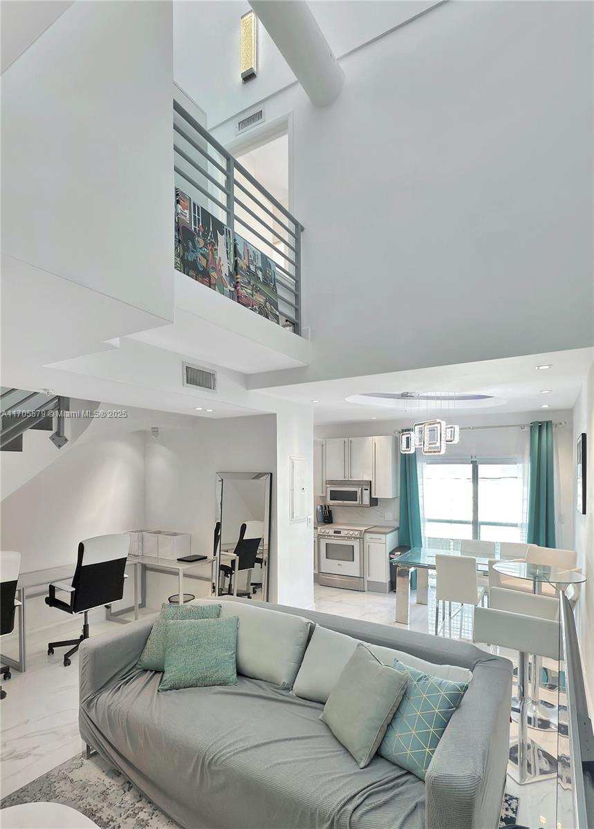 734 Michigan Ave