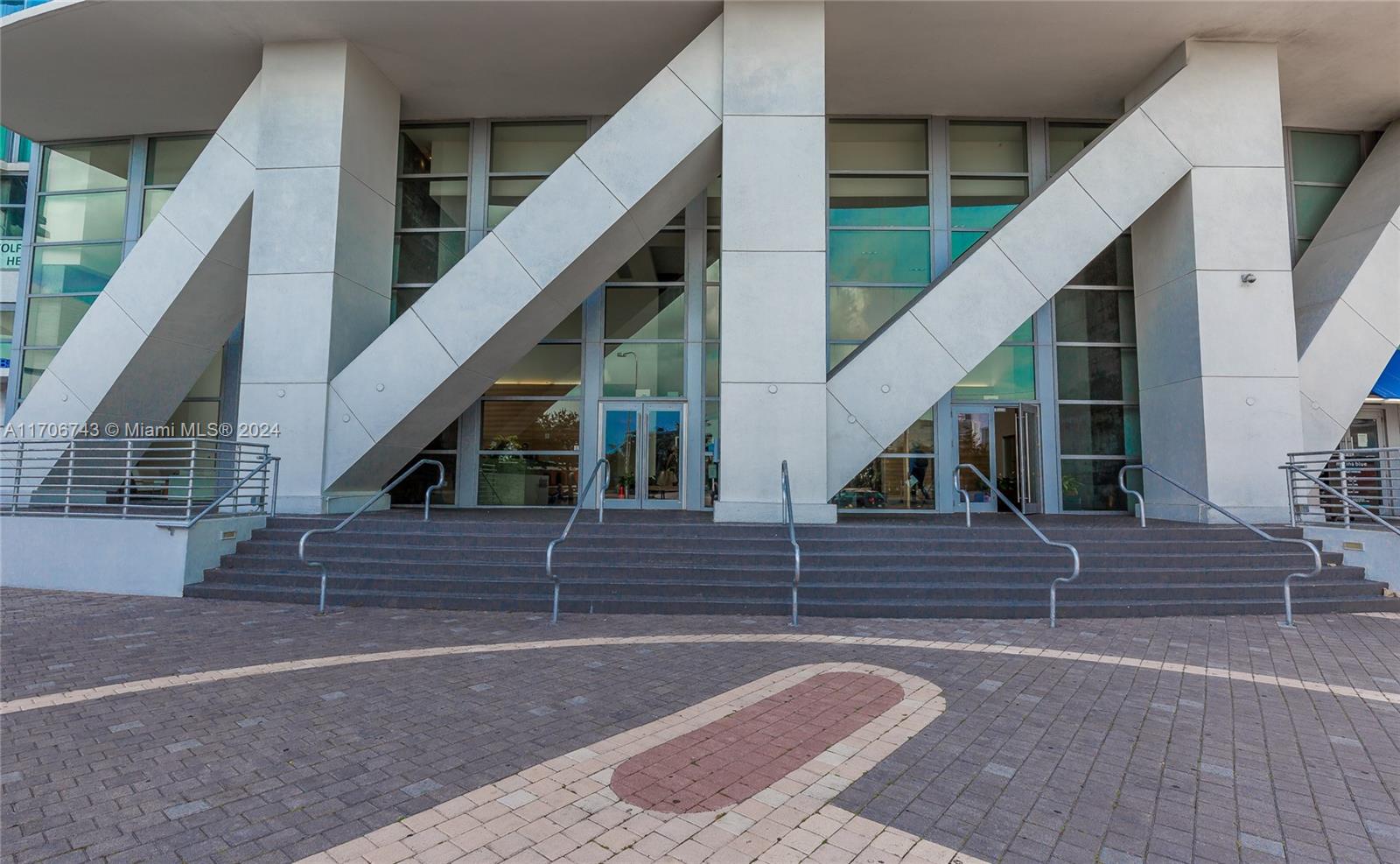 888 Biscayne Blvd #311, Miami FL 33132