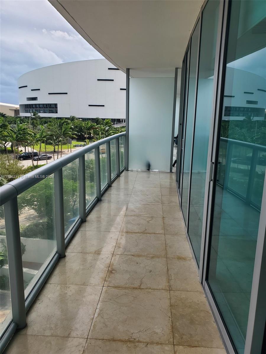 888 Biscayne Blvd #311, Miami FL 33132