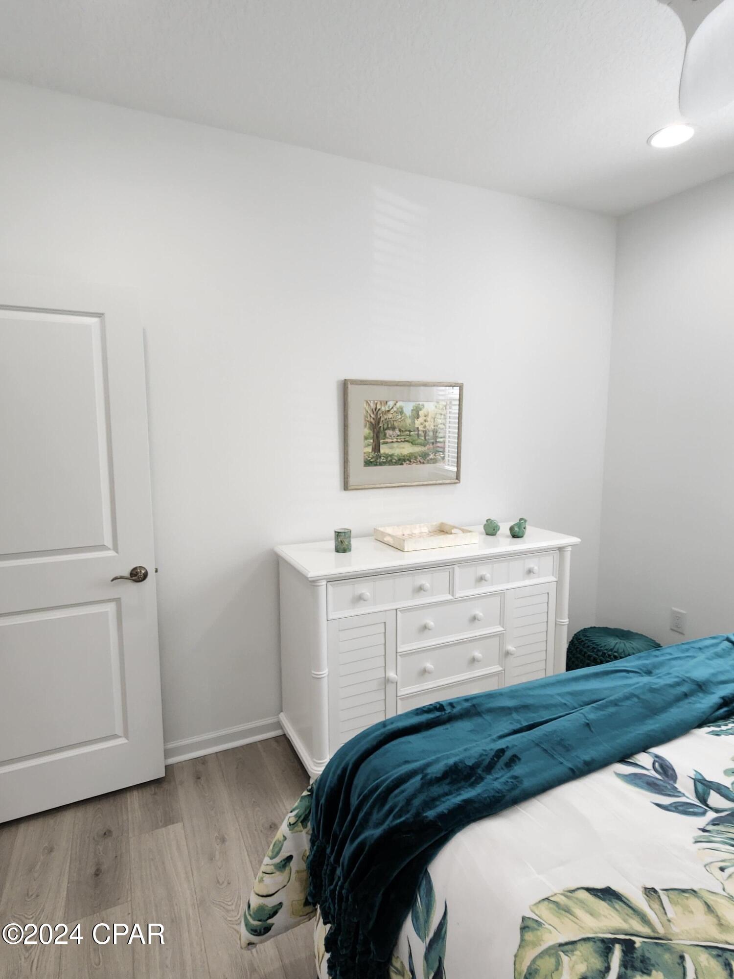 Image 11 For 8666 Shell Sink Drive