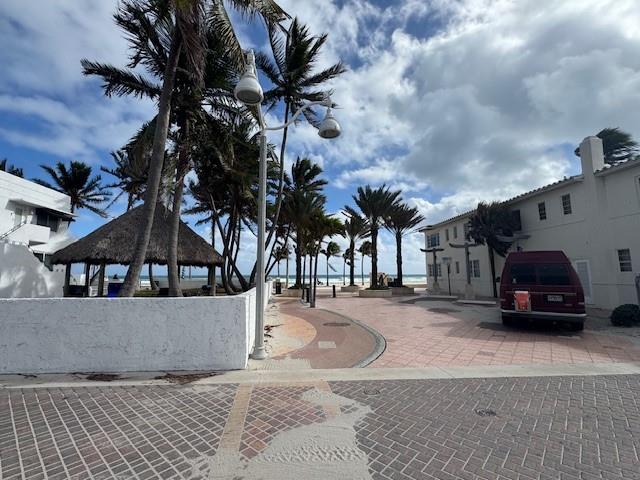 315 Mckinley St, Hollywood, FL 33019