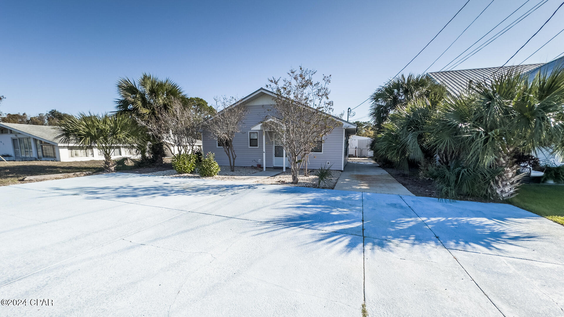 Image 3 For 247 Poinsettia Drive