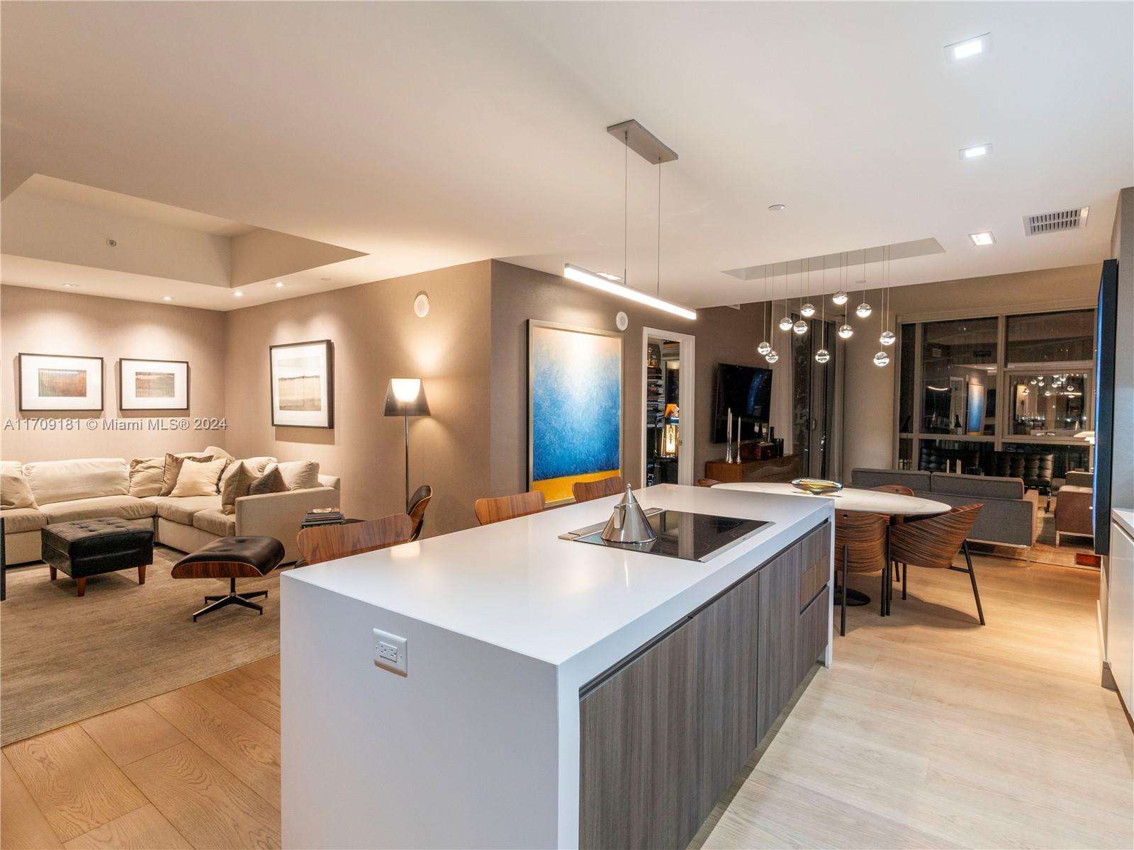 851 NE 1st Ave #1212, Miami FL 33132