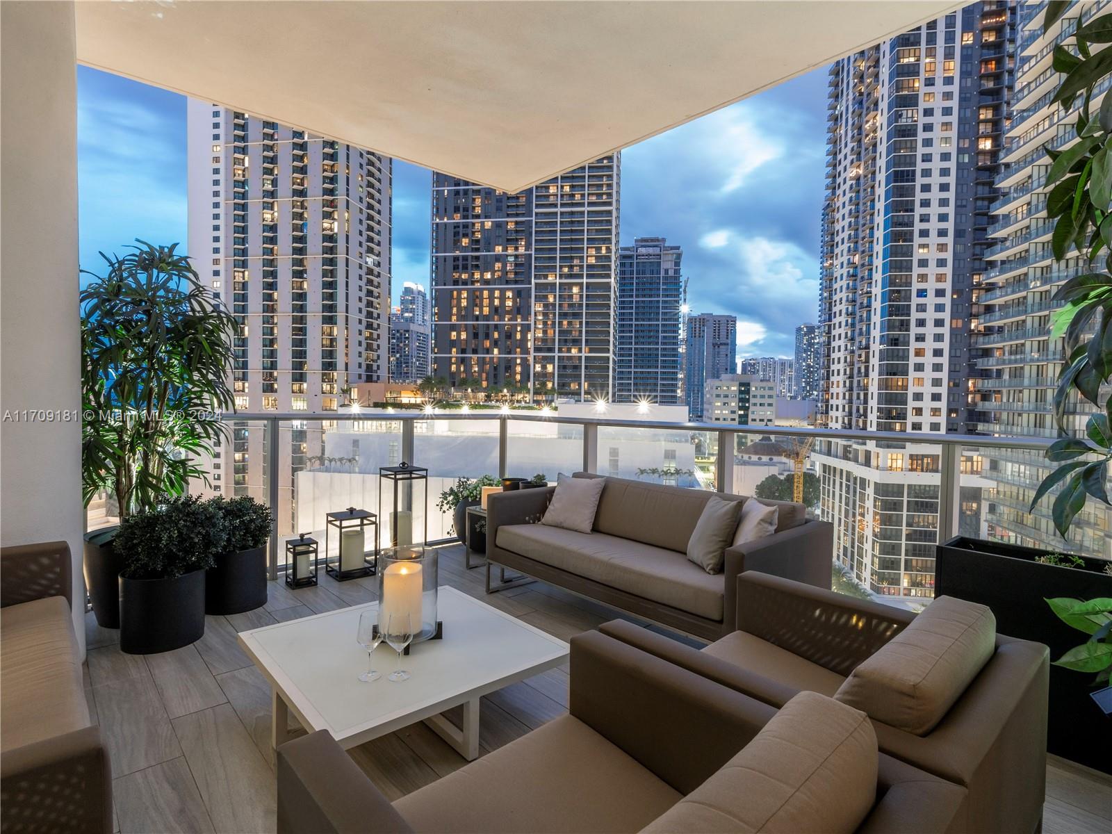851 NE 1st Ave #1212, Miami FL 33132