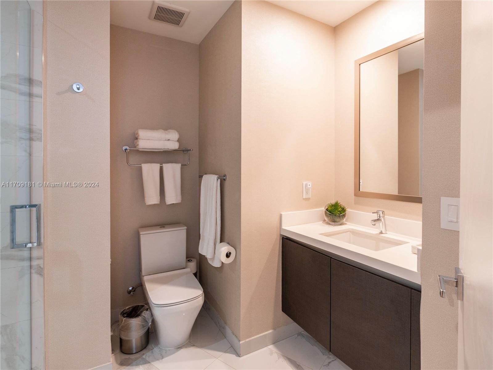 851 NE 1st Ave #1212, Miami FL 33132
