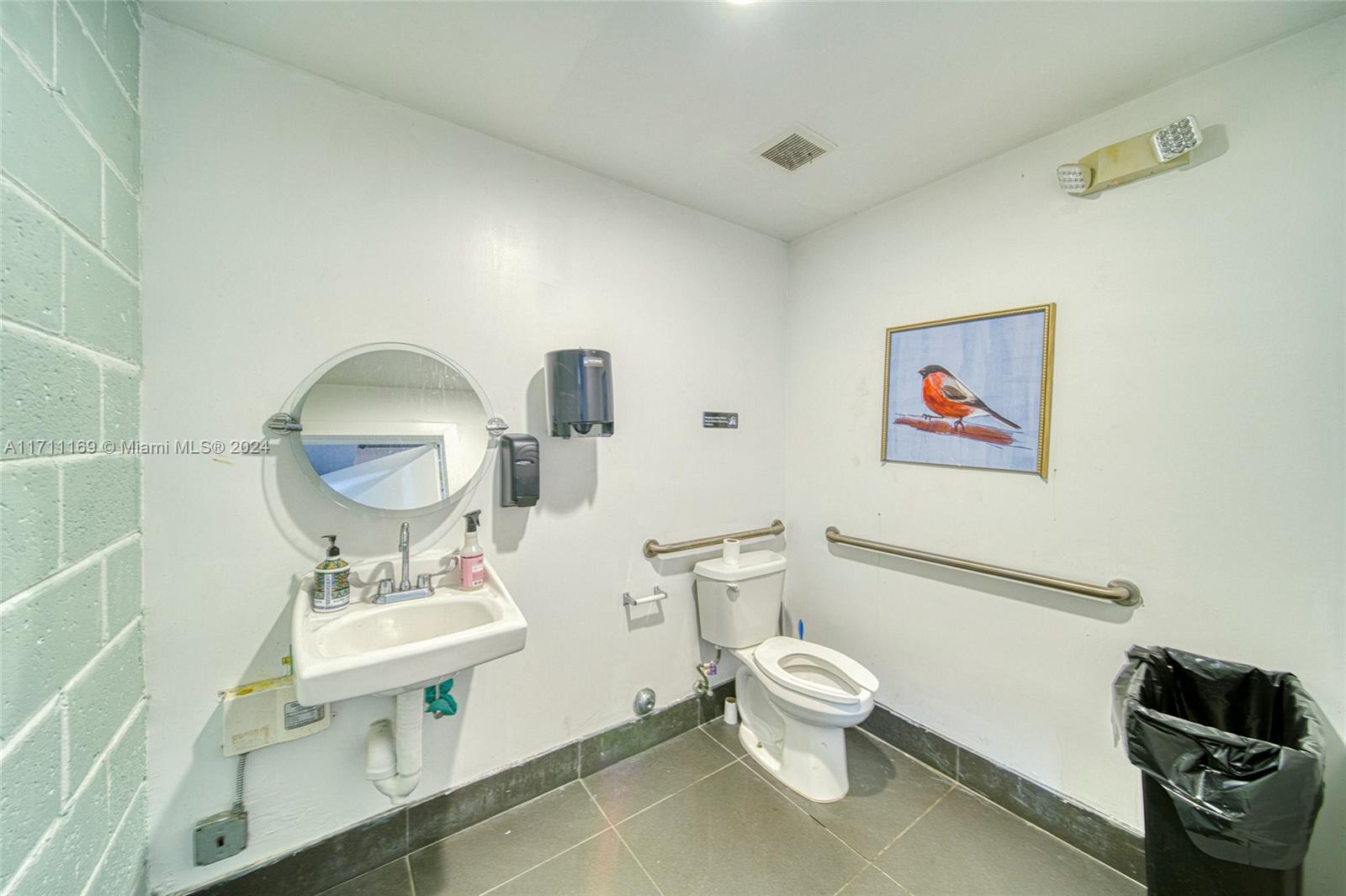 Commercial Property For Sale In North Miami
