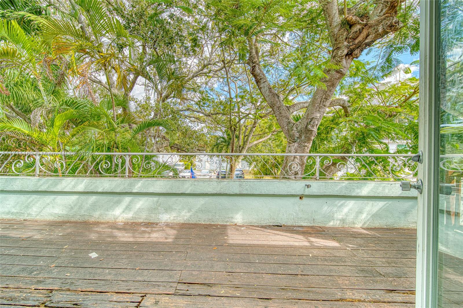 Commercial Property For Sale In North Miami
