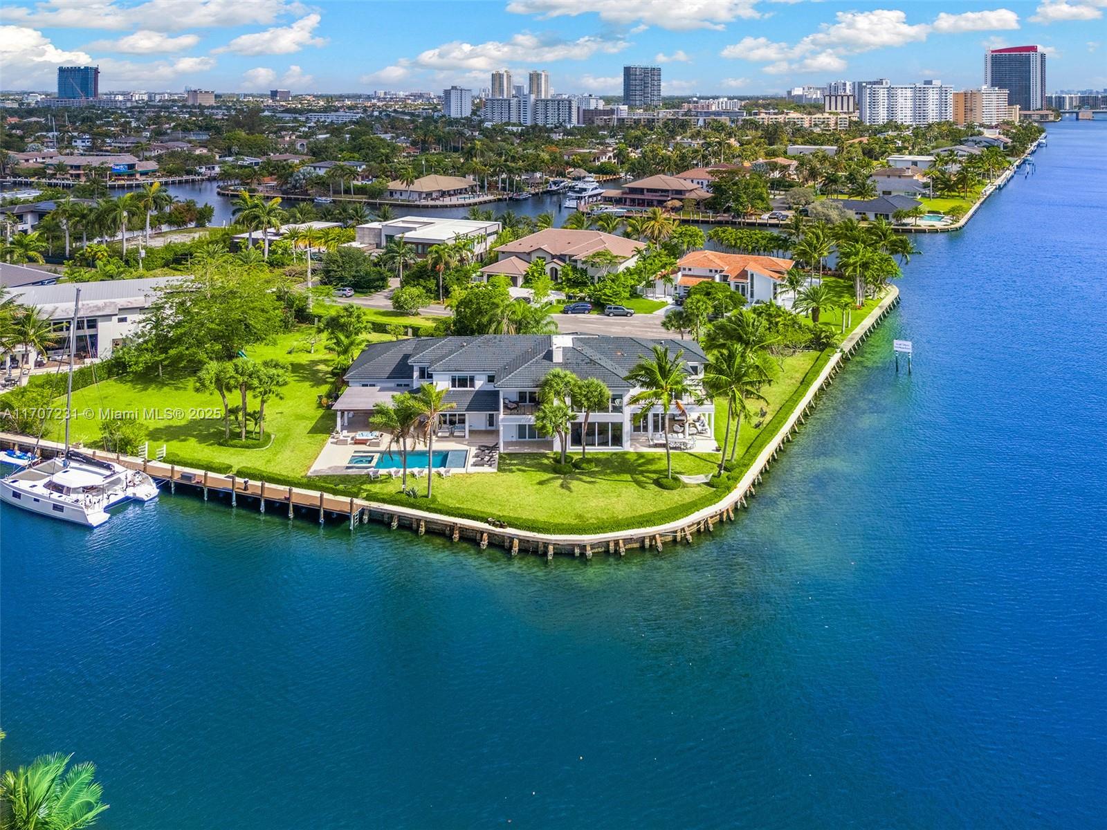 101 Holiday Dr Hallandale Beach, FL 33009