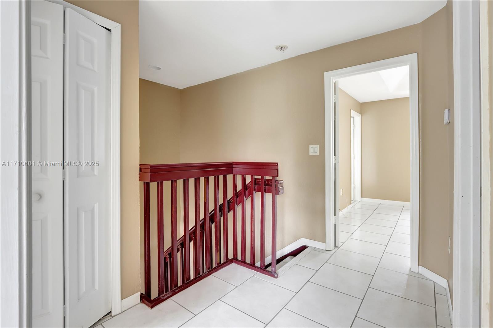 2874 SE 15th Rd 52