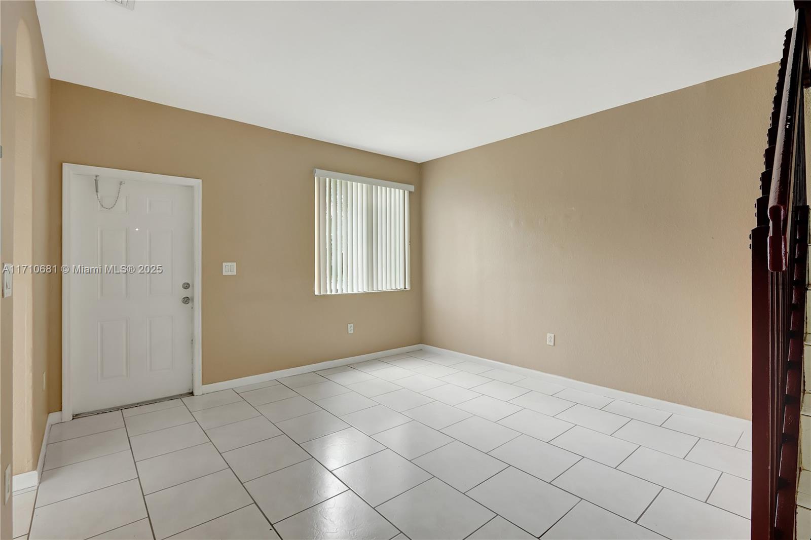 2874 SE 15th Rd 52