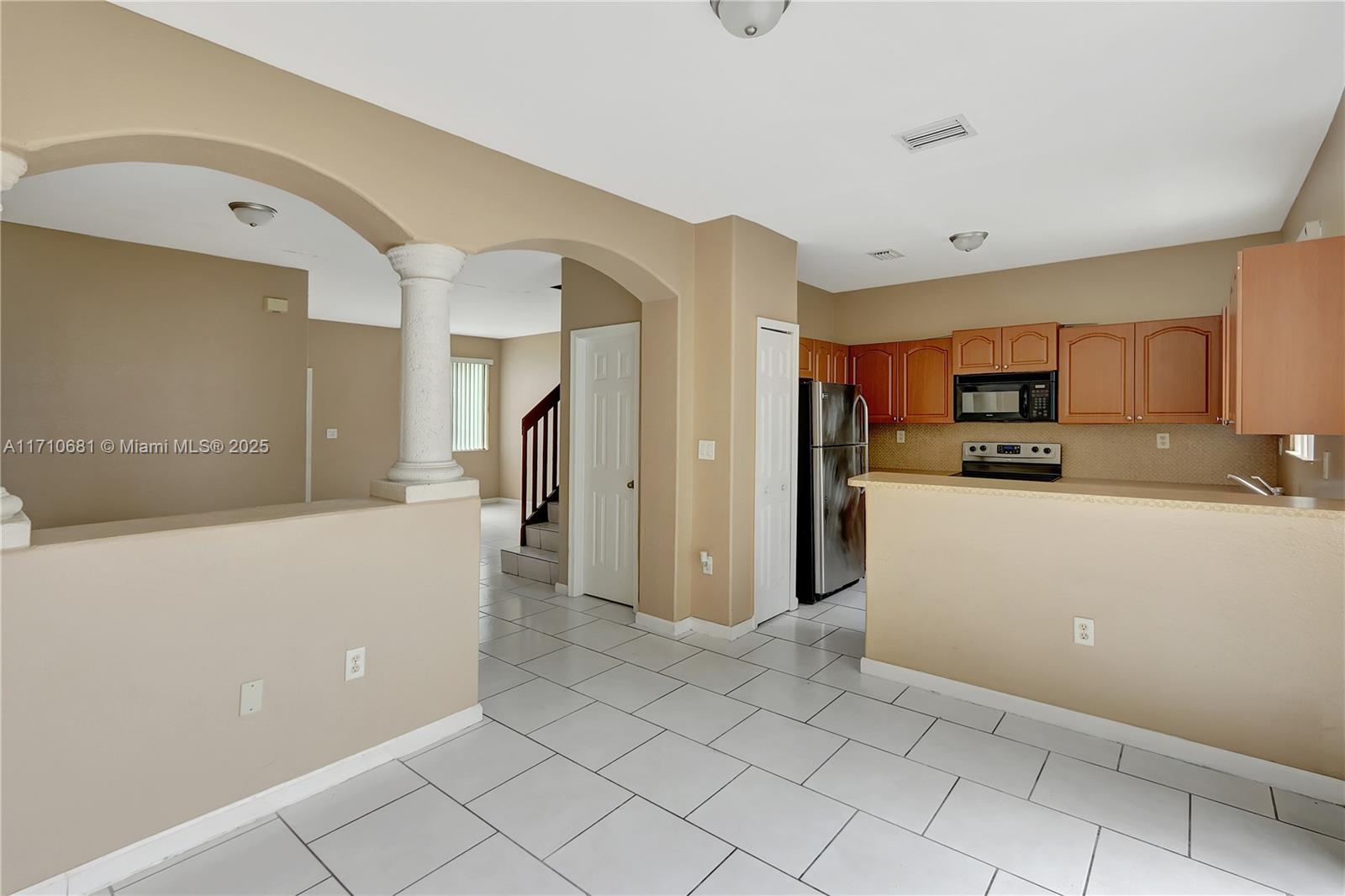 2874 SE 15th Rd 52