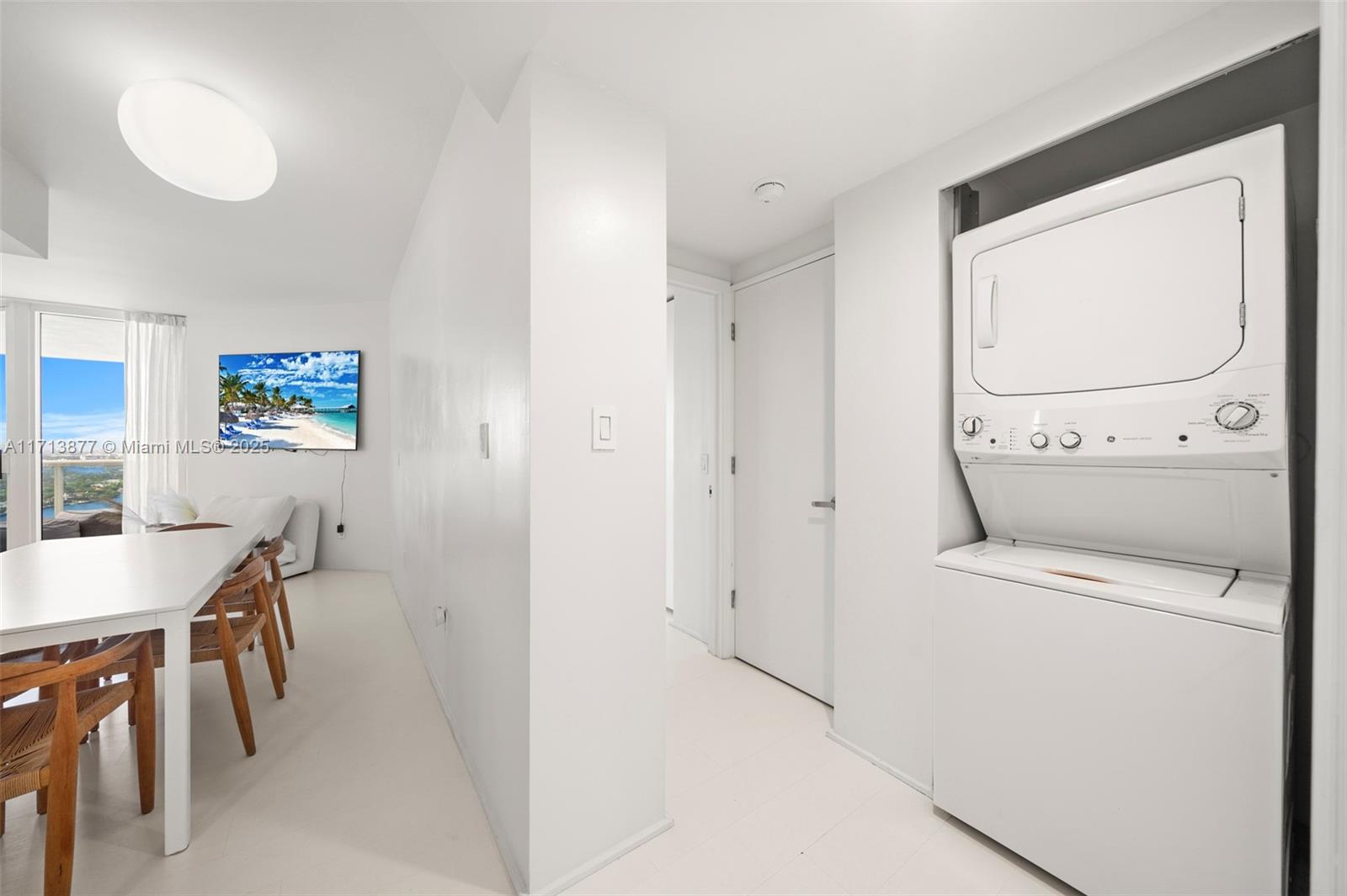 4779 Collins Ave #3108, Miami Beach FL 33140