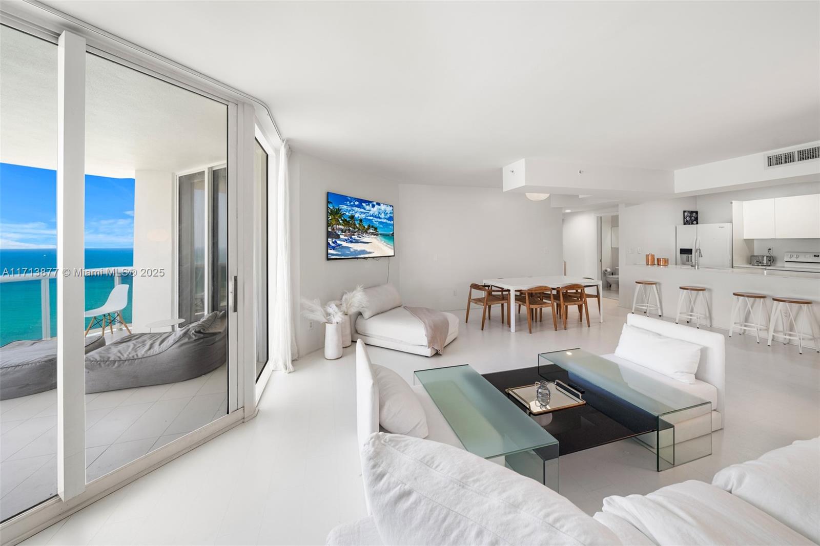 4779 Collins Ave #3108, Miami Beach FL 33140