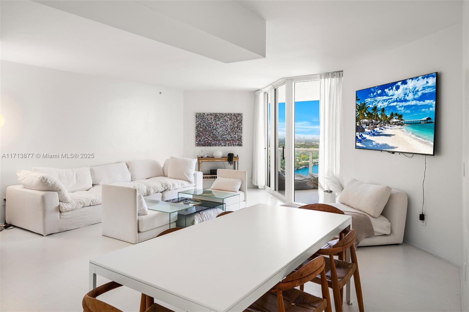 4779 Collins Ave #3108, Miami Beach FL 33140
