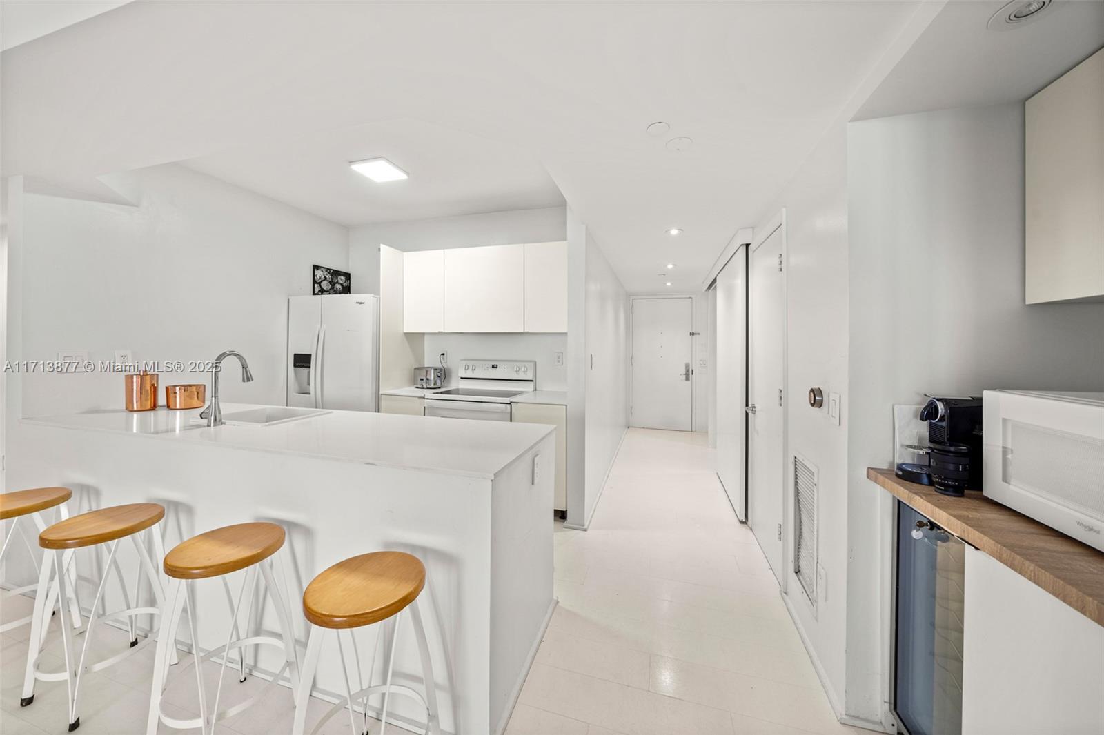 4779 Collins Ave #3108, Miami Beach FL 33140