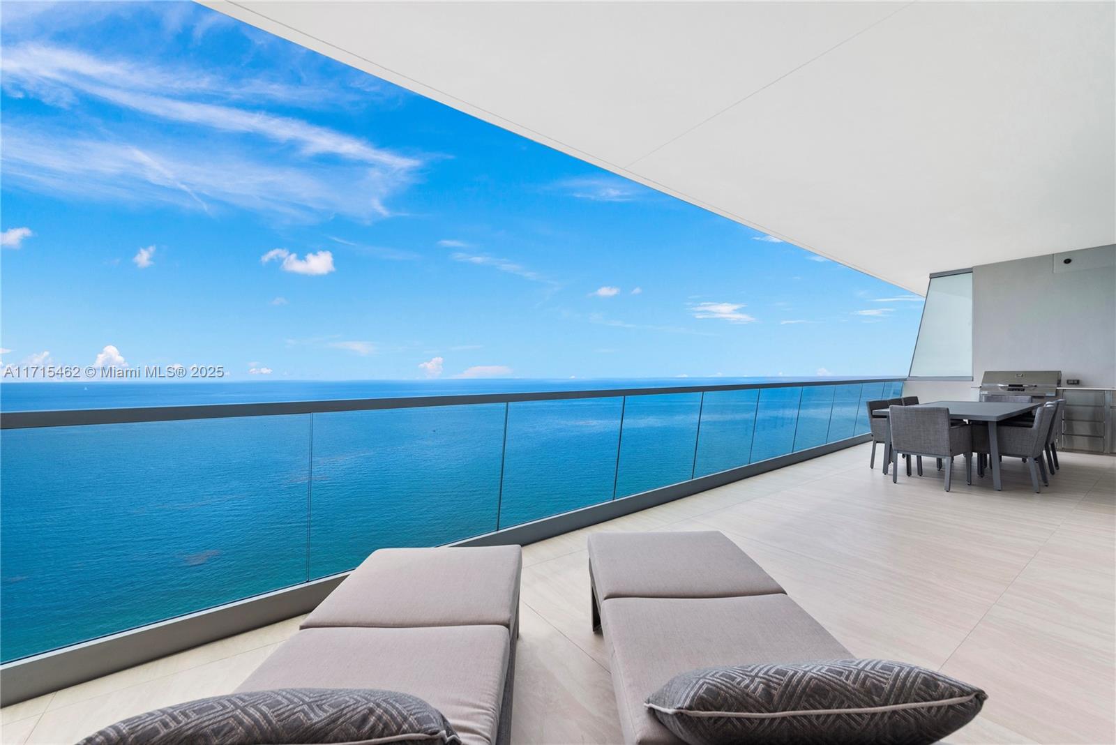 Apartamento para Alugar em Sunny Isles Beach, FL