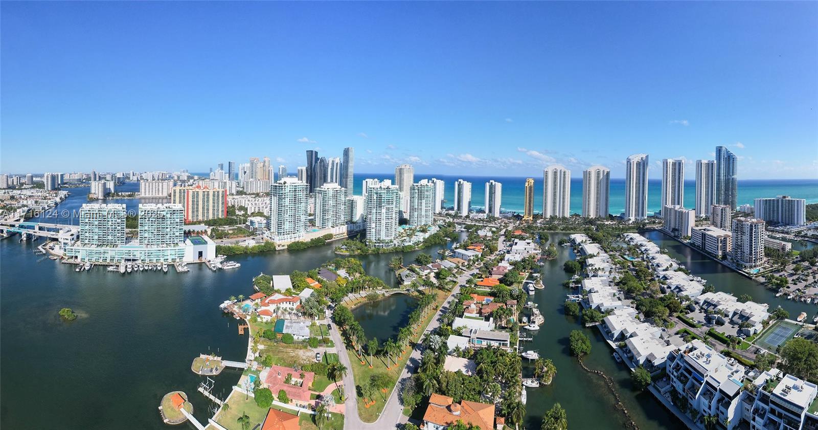 Condo for Sale in Sunny Isles Beach, FL