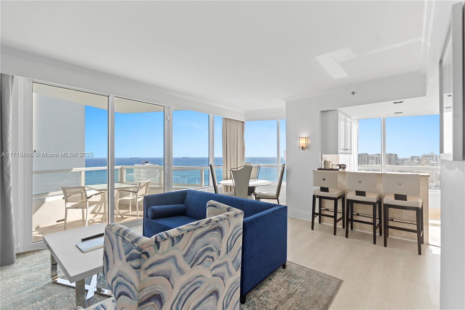 Apartamento à Venda em Miami Beach, FL