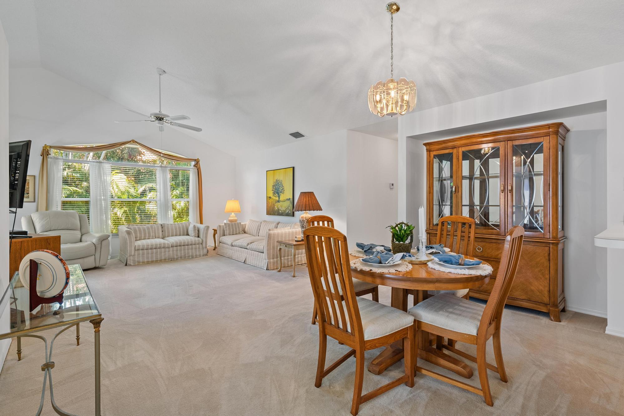 Photo 9 of home located at 3120 Contego Lane, Riviera Beach FL