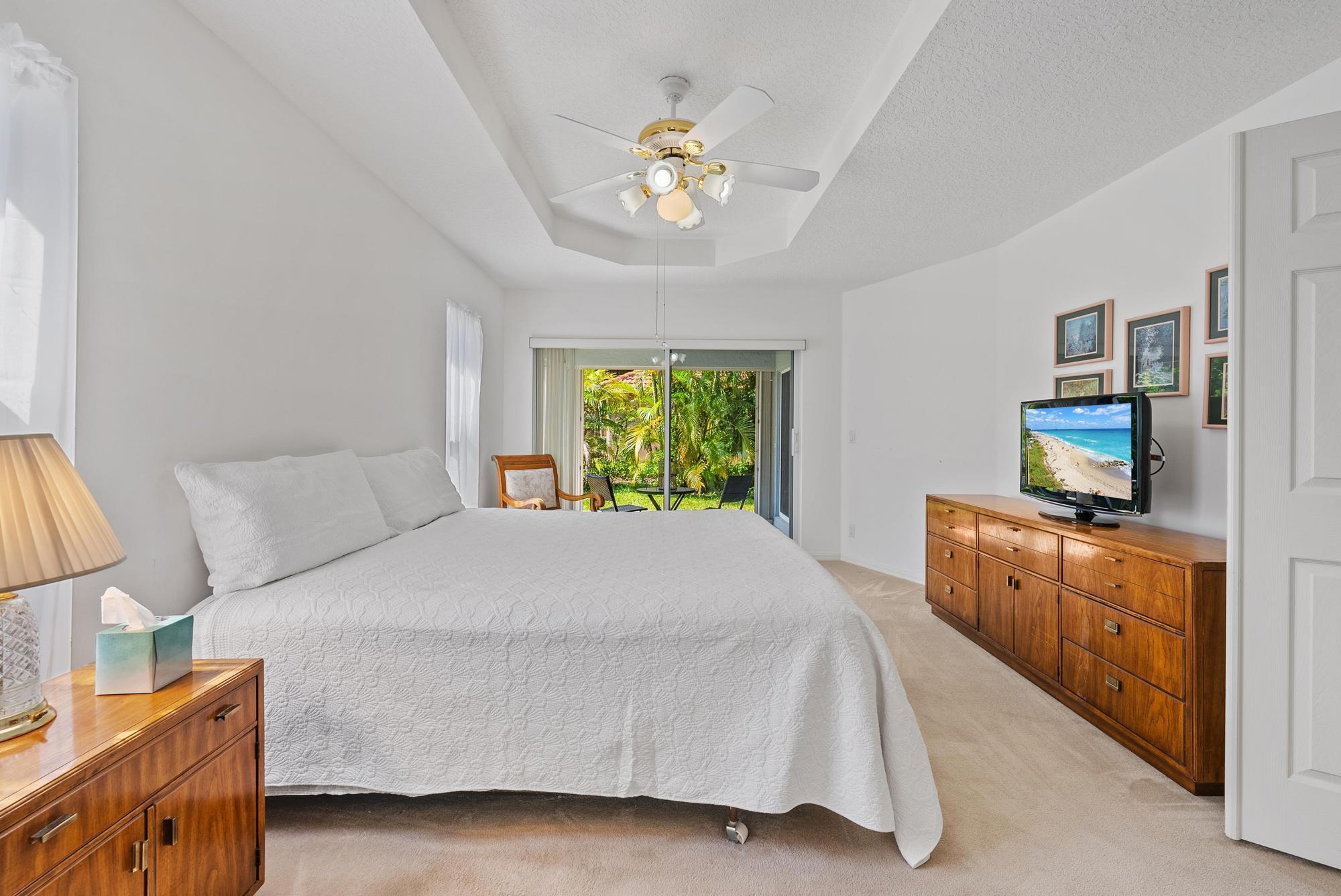 Photo 12 of home located at 3120 Contego Lane, Riviera Beach FL