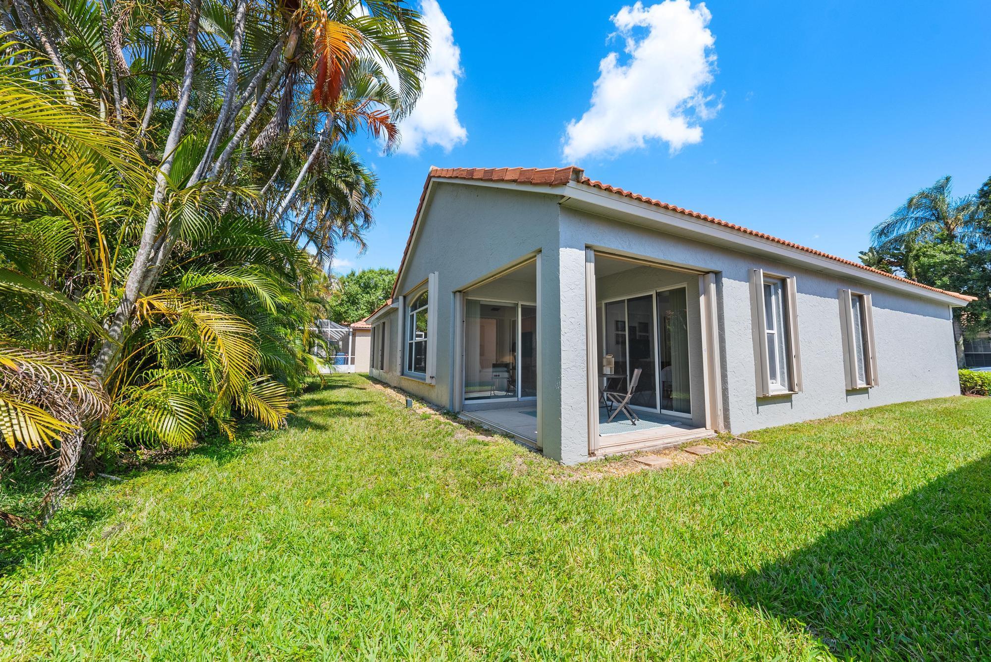 Photo 21 of home located at 3120 Contego Lane, Riviera Beach FL