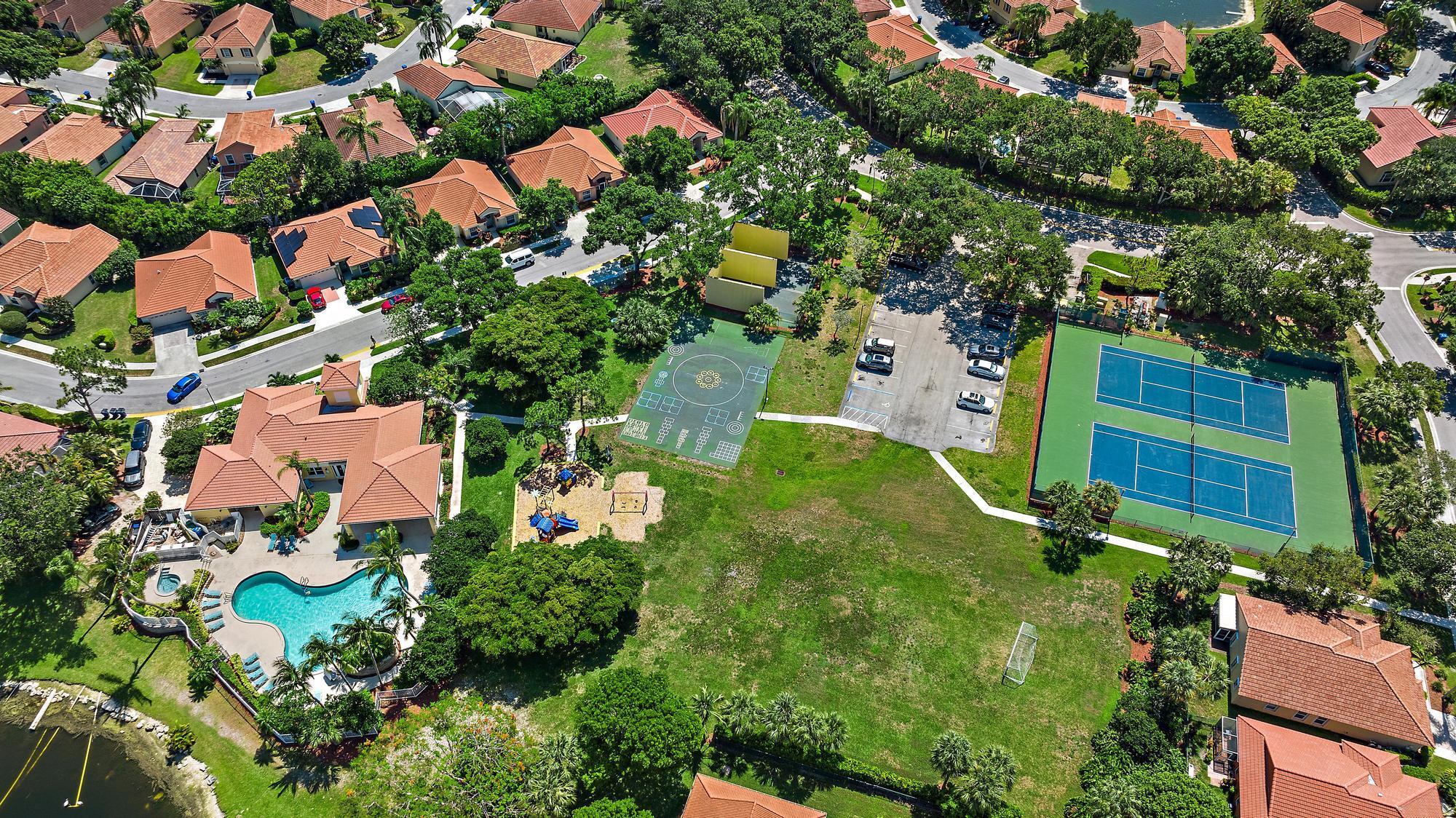 Photo 3 of home located at 3120 Contego Lane, Riviera Beach FL
