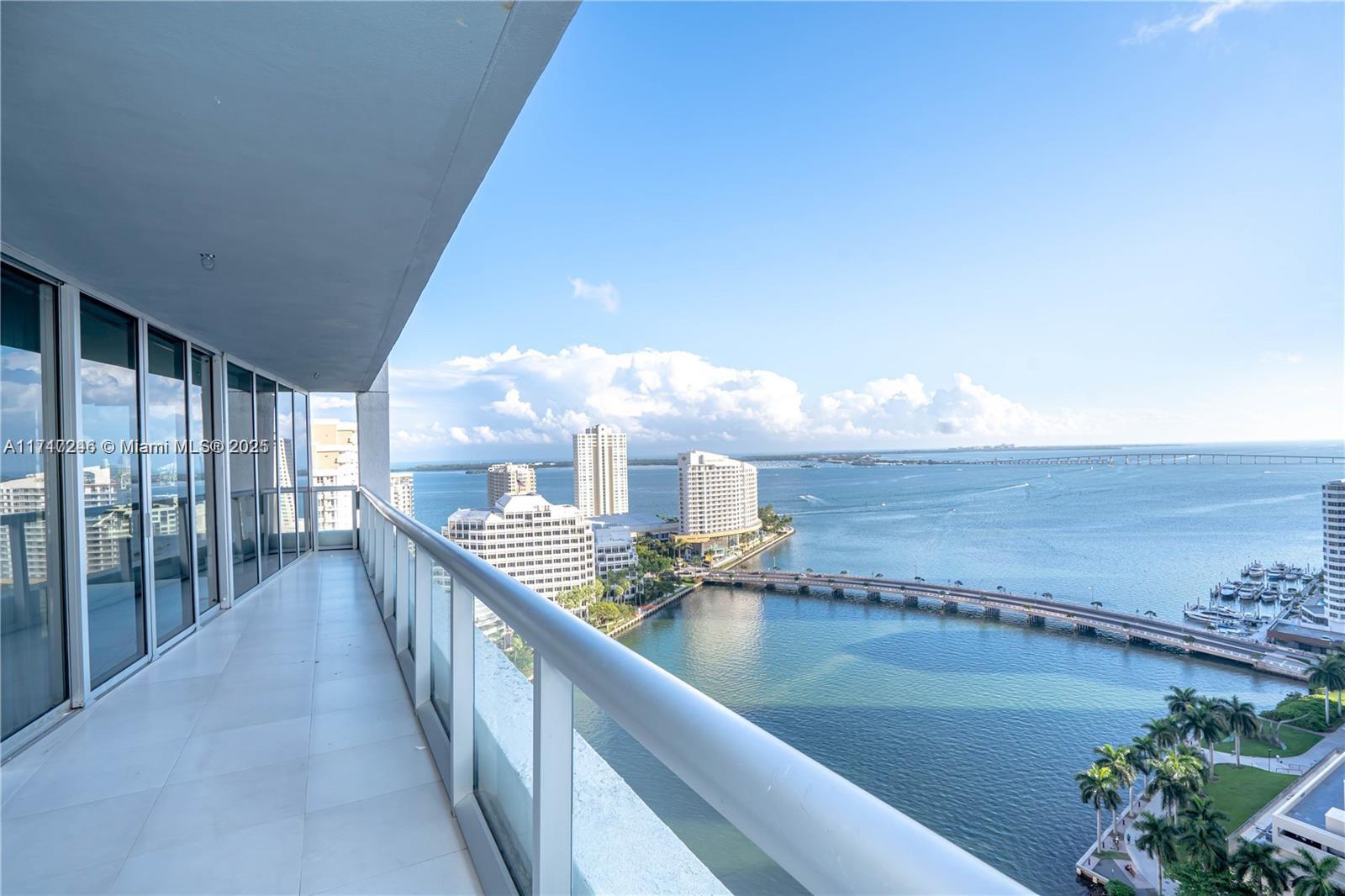 Condo for Sale in Miami, FL