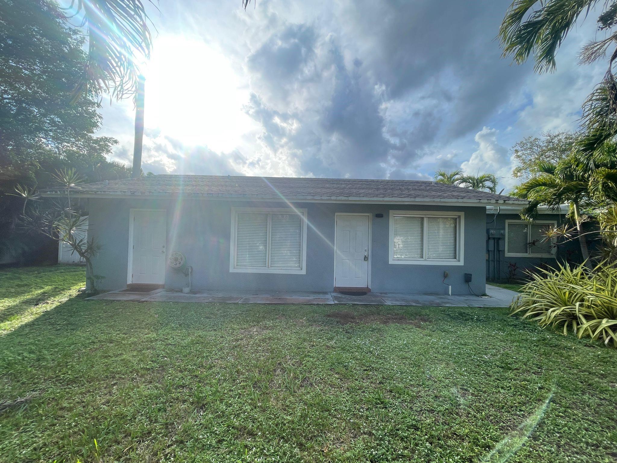 35 NE 3rd St, Dania Beach, FL 33004