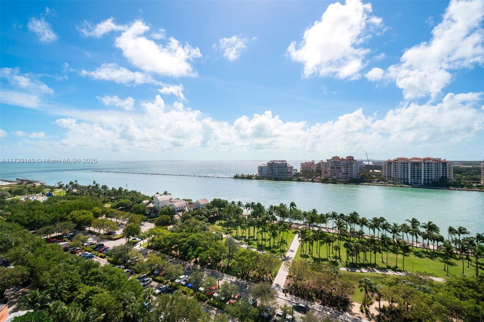 300 S Pointe Dr #1501, Miami Beach FL 33139