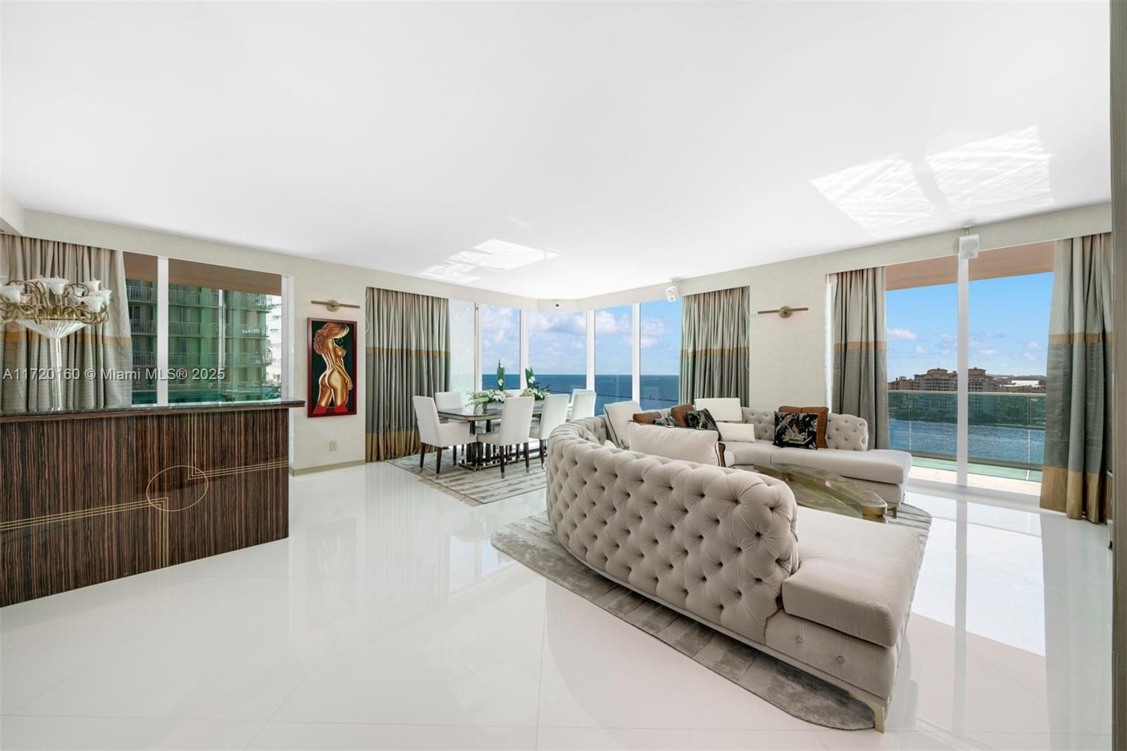 300 S Pointe Dr #1501, Miami Beach FL 33139